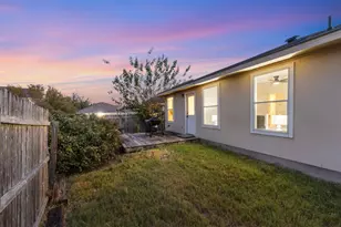 503 Blanco Woods Blvd, Elgin, TX 78621 - Photo 16