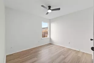 503 Blanco Woods Blvd, Elgin, TX 78621 - Photo 10