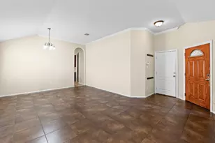 208 Pecanwood S, Kyle, TX 78640 - Photo 6