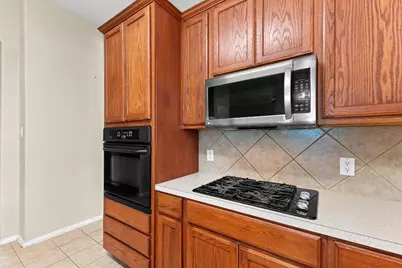 208 Pecanwood S, Kyle, TX 78640 - Photo 14