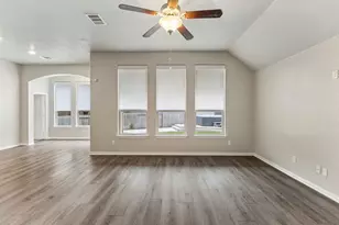 15311 Saratoga Spgs, San Antonio, TX 78245 - Photo 10