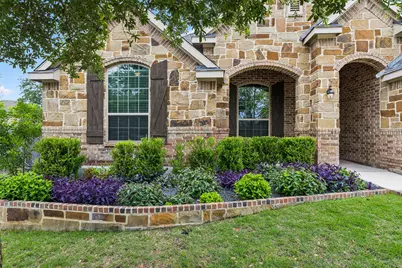 15311 Saratoga Springs, San Antonio, TX 78245 - Photo 4