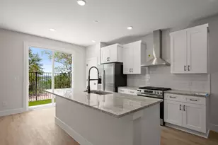 17409 Homestead Haven Dr, Bee Cave, TX 78738 - Photo 4