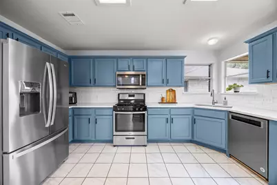 4604 Hoffman Drive, Austin, TX 78749 - Photo 12