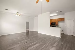 5515 Davis Ln, Austin, TX 78749 - Photo 4