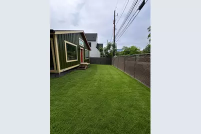 908 E 13th Street #3, Austin, TX 78702 - Photo 8
