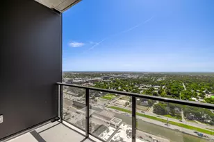 610 Davis St, Austin, TX 78701 - Photo 16