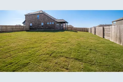 108 Leatherleaf Drive, Buda, TX 78610 - Photo 8