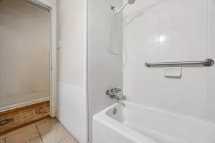 2009 Fort View Rd, Austin, TX 78704 - Photo 22