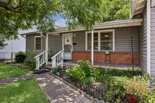2009 Fort View Rd, Austin, TX 78704 - Photo 4