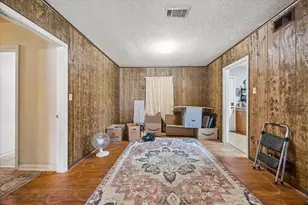 2009 Fort View Rd, Austin, TX 78704 - Photo 10