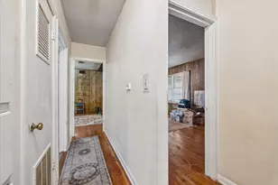 2009 Fort View Rd, Austin, TX 78704 - Photo 24