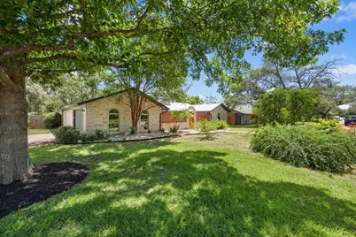 4901 Saddle Drive, Austin, TX 78727 - Photo 2