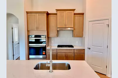 439 Backstays Loop, Kyle, TX 78640 - Photo 4