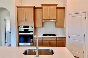 439 Backstays Loop, Kyle, TX 78640 - Photo 4