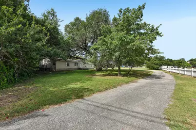1309 Horizon Park Boulevard, Leander, TX 78641 - Photo 4