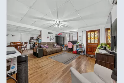 203 Hudgins Street, Smithville, TX 78957 - Photo 6