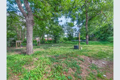 203 Hudgins Street, Smithville, TX 78957 - Photo 24