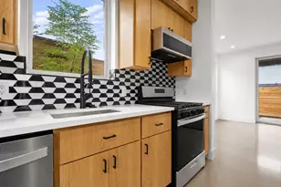 2919 E 13th St, Austin, TX 78702 - Photo 4