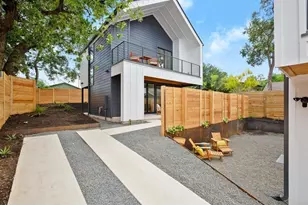 2919 E 13th St, Austin, TX 78702 - Photo 1