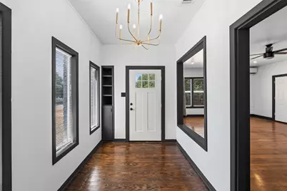 1707 N Travis Avenue, Cameron, TX 76520 - Photo 12