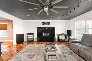 2706 Tradewind Dr, Spicewood, TX 78669 - Photo 10
