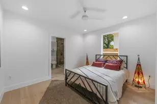 1199 Coleto St, Austin, TX 78702 - Photo 12