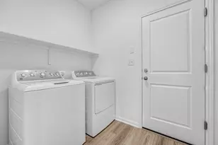 110 Christy St, Hutto, TX 78634 - Photo 18