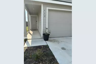 632 Commander Abbott Drive, Jarrell, TX 76537 - Photo 18