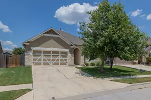 205 Mauldin St, Georgetown, TX 78628 - Photo 1