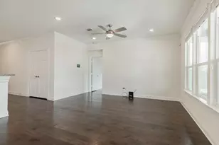 205 Mauldin St, Georgetown, TX 78628 - Photo 10