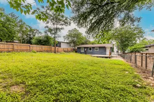 1717 Bunche Rd, Austin, TX 78721 - Photo 26