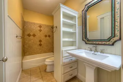 4527 Avenue B #A, Austin, TX 78751 - Photo 8