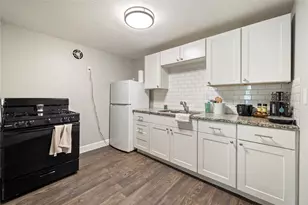 201 W 31st St, Austin, TX 78705 - Photo 2