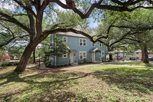 201 W 31st St, Austin, TX 78705 - Photo 16
