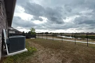 13900 Sage Blossom Dr, Manor, TX 78653 - Photo 16