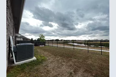 13900 Sage Blossom Drive, Manor, TX 78653 - Photo 18