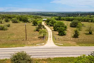 411 Fm 86 Hwy, Red Rock, TX 78662 - Photo 30