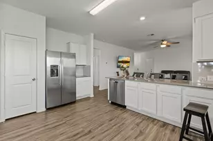 200 High Plains Pass, Liberty Hill, TX 78642 - Photo 18