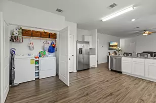 200 High Plains Pass, Liberty Hill, TX 78642 - Photo 20