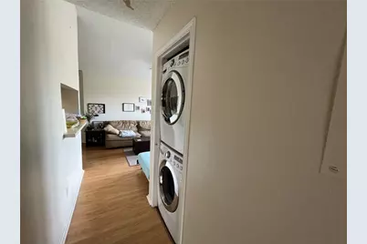 2706 Salado Street #302, Austin, TX 78705 - Photo 6