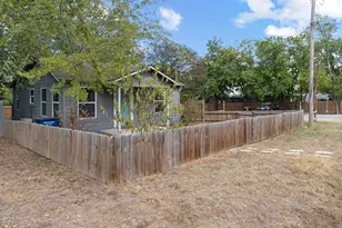 204 Lessin Ln, Austin, TX 78704 - Photo 2