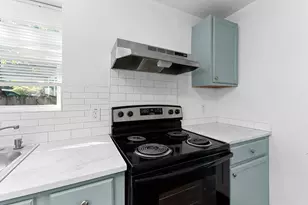 204 Lessin Ln, Austin, TX 78704 - Photo 20