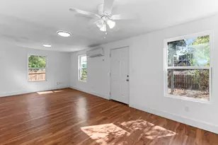 204 Lessin Ln, Austin, TX 78704 - Photo 10