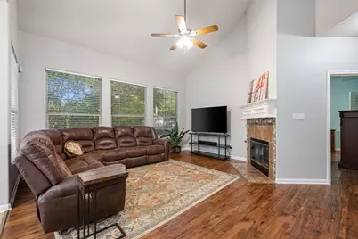 4435 Hunters Lodge Drive, Round Rock, TX 78681 - Photo 10