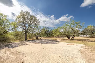 137 Wright Drive, Cedar Creek, TX 78612 - Photo 6