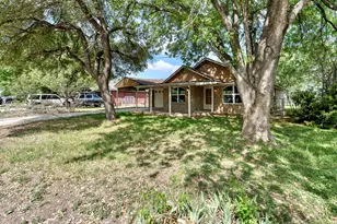 1311 Monte Vista Dr, Lockhart, TX 78644 - Photo 4