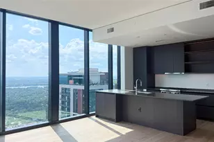 610 Davis St, Austin, TX 78701 - Photo 1