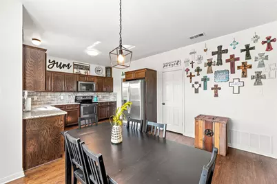 206 Brizendine Avenue, Florence, TX 76527 - Photo 6