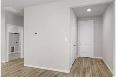 115 Cherry Blossom Lane, Taylor, TX 76574 - Photo 4